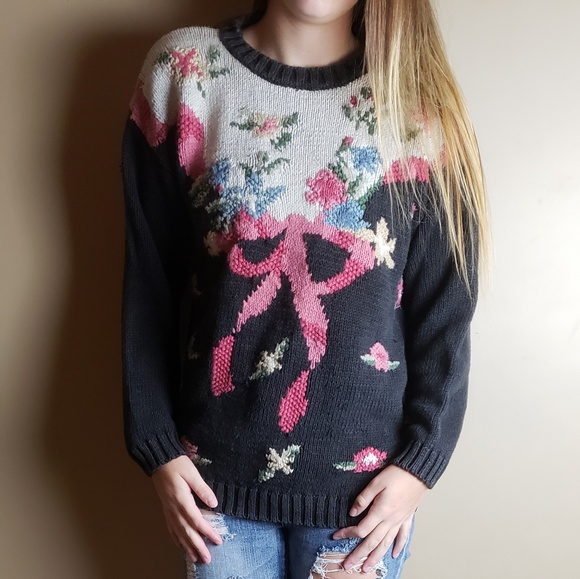 Vintage Sweaters - vintage Huntington Ridge black sweater bow floral